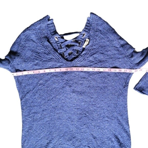 Democracy Blue Lace-up Bell Sleeve Asymmetrical/High-Low Sweater - XL - Picture 9 of 12